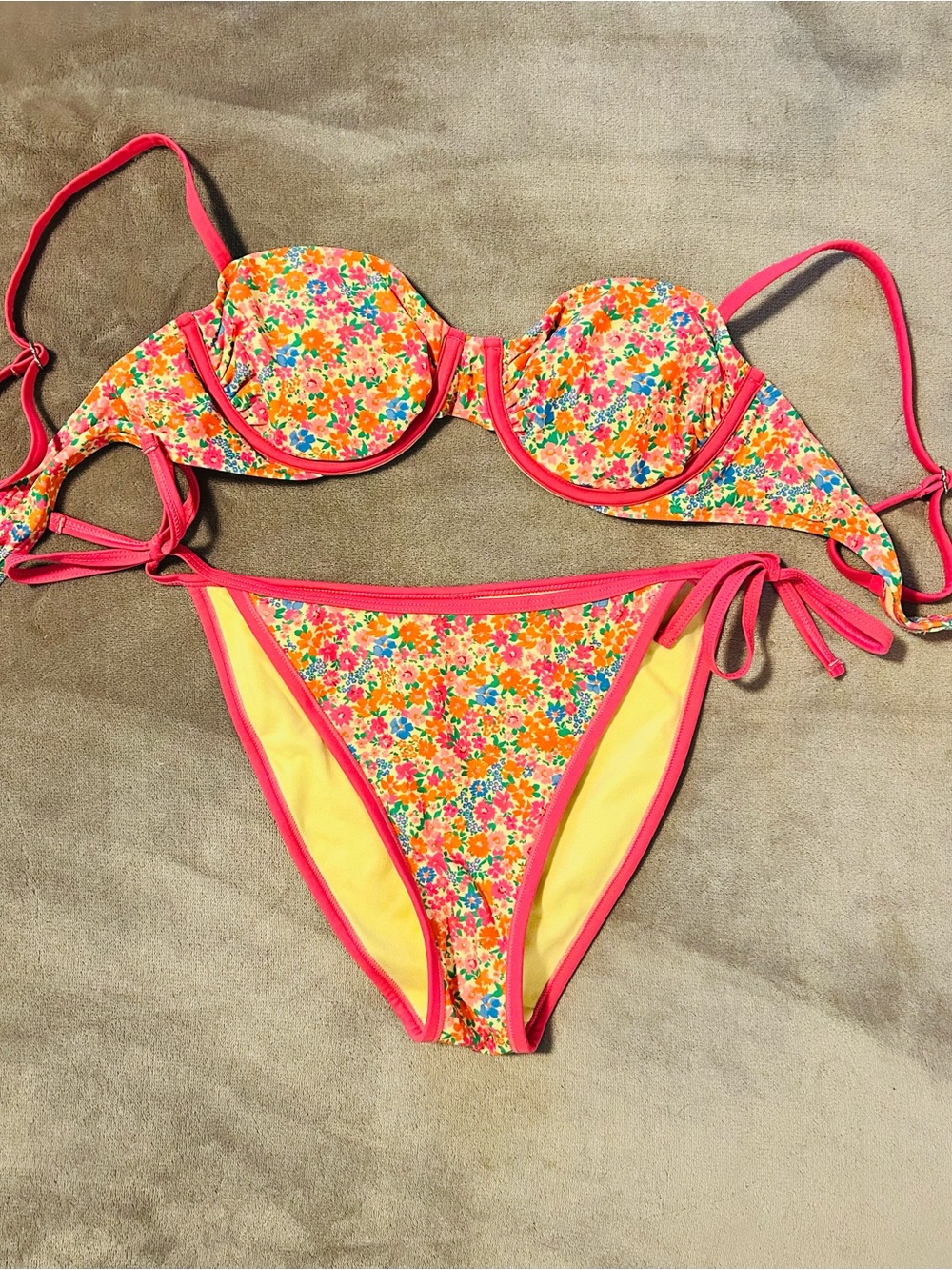 Floral print bikini